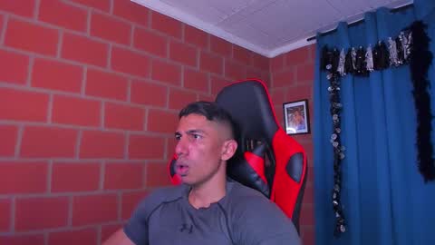 Snapshot of adan_sin1 chatting on March 8, 2025, 7:20 pm Adan Sin online show from March 8, 2025, 7:20 pm