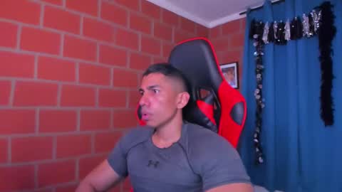 Snapshot of adan_sin1 chatting on March 10, 2025, 6:45 pm Adan Sin online show from March 10, 2025, 6:45 pm