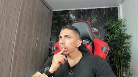 Snapshot of adan_sin1 chatting on May 28, 2026, 4:15 pm Adan Sin online show from May 28, 2026, 4:15 pm