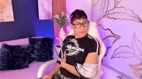 Adan  online show from June 25, 2026, 12:31 pm