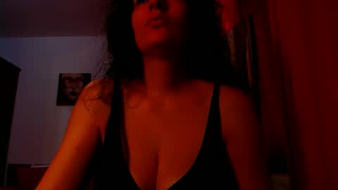 Snapshot of addicted2uts chatting on March 23, 2026, 11:14 am amy online show from March 23, 2026, 11:14 am