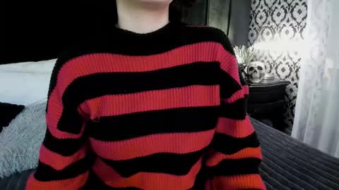 Snapshot of adeelinee chatting on September 18, 2025, 7:38 pm Ade  online show from September 18, 2025, 7:38 pm