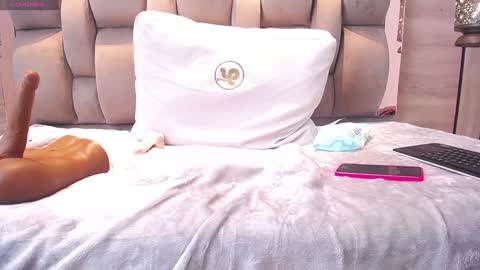 adela chase online show from January 3, 2025, 5:17 am
