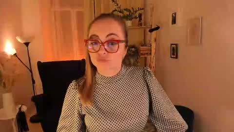 Snapshot of adelaiderosabel chatting on March 10, 2025, 1:12 am Adelaide online show from March 10, 2025, 1:12 am