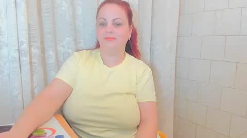 izabellamilf online show from January 5, 2025, 6:45 pm