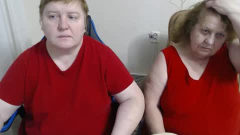 Snapshot of adelandsofia chatting on February 8, 2026, 3:37 pm AdelAndSofia online show from February 8, 2026, 3:37 pm