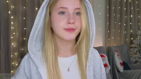 Snapshot of adele_armas chatting on December 13, 2024, 9:09 pm Adele online show from December 13, 2024, 9:09 pm