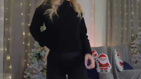 Snapshot of adele_armas chatting on December 14, 2024, 9:35 pm Adele online show from December 14, 2024, 9:35 pm