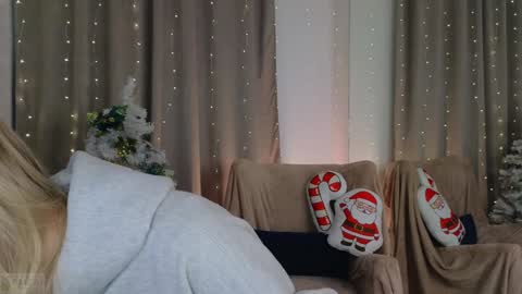 Snapshot of adele_armas chatting on December 19, 2024, 6:12 pm Adele online show from December 19, 2024, 6:12 pm