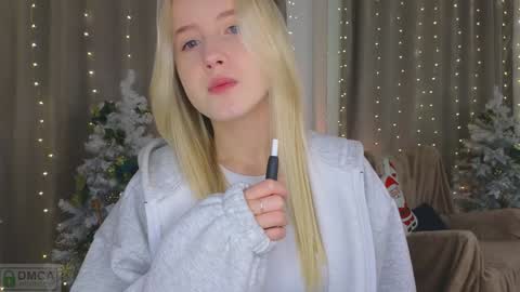 Snapshot of adele_armas chatting on January 13, 2025, 6:16 pm Adele online show from January 13, 2025, 6:16 pm
