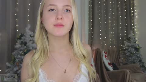 Snapshot of adele_armas chatting on January 18, 2025, 11:44 pm Adele online show from January 18, 2025, 11:44 pm
