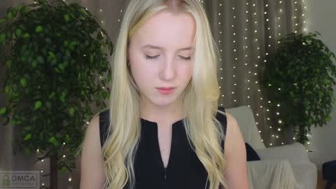 Snapshot of adele_armas chatting on January 29, 2025, 9:28 pm Adele online show from January 29, 2025, 9:28 pm
