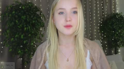 Snapshot of adele_armas chatting on January 31, 2025, 8:54 pm Adele online show from January 31, 2025, 8:54 pm