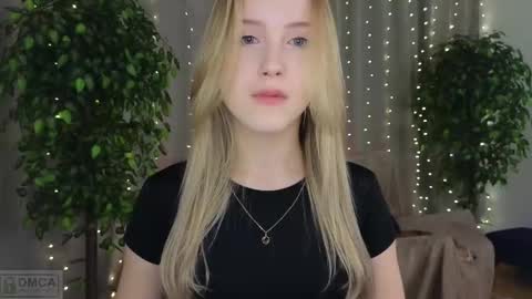 Snapshot of adele_armas chatting on February 10, 2025, 9:15 pm Adele online show from February 10, 2025, 9:15 pm
