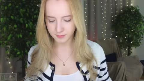 Snapshot of adele_armas chatting on February 24, 2025, 12:30 am Adele online show from February 24, 2025, 12:30 am