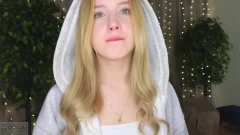Snapshot of adele_armas chatting on February 27, 2025, 9:25 pm Adele online show from February 27, 2025, 9:25 pm