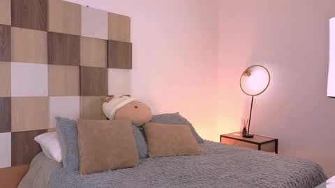 Andrea online show from February 11, 2026, 11:37 am