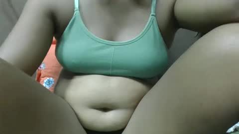 adelealy online show from February 13, 2025, 5:16 am