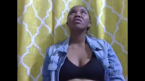 Snapshot of adelealy chatting on September 23, 2025, 2:25 am adelealy online show from September 23, 2025, 2:25 am