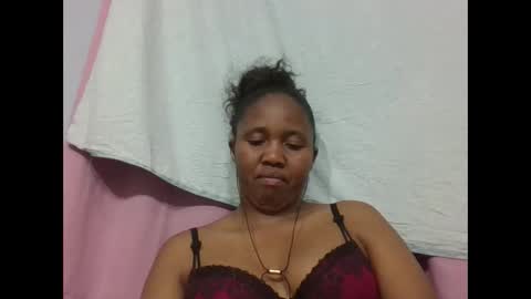 Snapshot of adelealy chatting on September 25, 2025, 7:06 pm adelealy online show from September 25, 2025, 7:06 pm