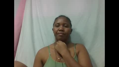 Snapshot of adelealy chatting on October 11, 2025, 8:35 am adelealy online show from October 11, 2025, 8:35 am