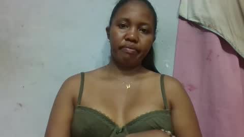 adelealy online show from May 4, 2026, 3:24 am