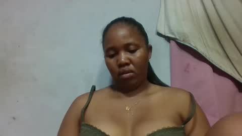 adelealy online show from May 6, 2026, 5:03 am