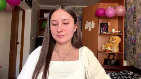 Snapshot of adeleapel chatting on March 17, 2026, 12:19 pm Poly online show from March 17, 2026, 12:19 pm