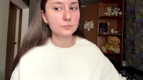 Snapshot of adeleapel chatting on March 31, 2026, 11:21 am Poly online show from March 31, 2026, 11:21 am