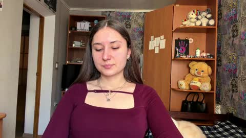 Snapshot of adeleapel chatting on April 2, 2026, 11:08 am Poly online show from April 2, 2026, 11:08 am