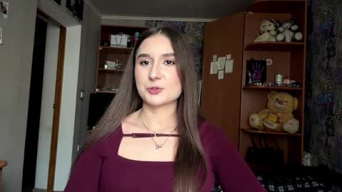 Snapshot of adeleapel chatting on April 6, 2026, 11:11 am Poly online show from April 6, 2026, 11:11 am