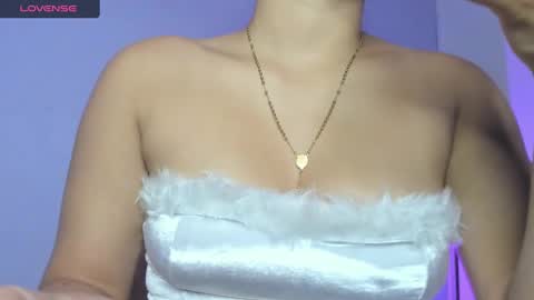 AdeleFoxx online show from December 7, 2024, 12:35 pm