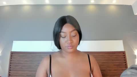 Snapshot of adelehottman chatting on October 21, 2025, 12:06 pm Adele online show from October 21, 2025, 12:06 pm