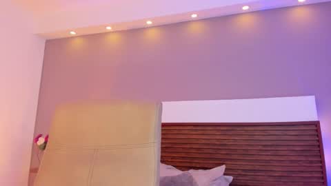 Adele  online show from March 25, 2026, 12:11 pm