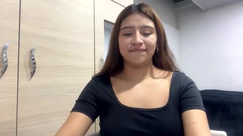 Snapshot of adelein_foxxx chatting on October 6, 2025, 2:53 am adellein foxx online show from October 6, 2025, 2:53 am