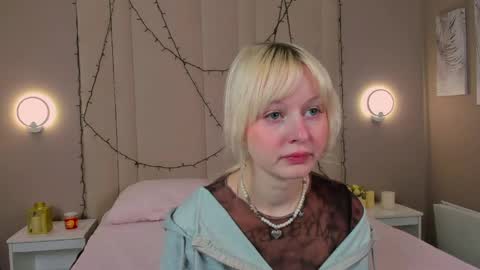 Snapshot of adelesilvy chatting on June 9, 2026, 1:39 am adelesilvy online show from June 9, 2026, 1:39 am