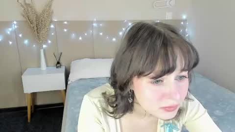 Snapshot of adelesilvy chatting on June 18, 2026, 2:01 am adelesilvy online show from June 18, 2026, 2:01 am