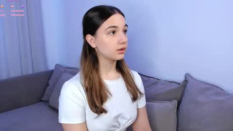 Snapshot of adelexx_zll chatting on February 4, 2026, 4:29 am adelexx_zll online show from February 4, 2026, 4:29 am