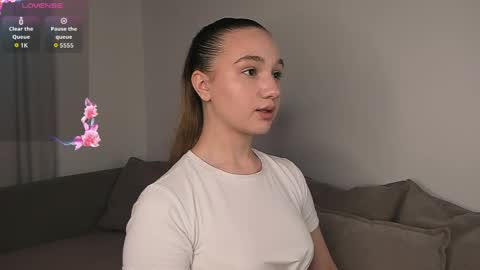 adelexx_zll online show from May 16, 2026, 7:12 pm