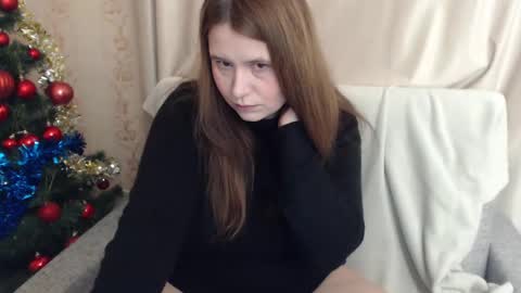 adelinalawson online show from January 5, 2025, 11:48 am