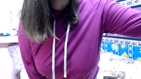 Snapshot of adelinemilf chatting on February 17, 2026, 11:40 am adelinemilf online show from February 17, 2026, 11:40 am