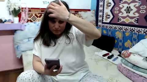adelinemilf online show from May 14, 2026, 12:34 pm