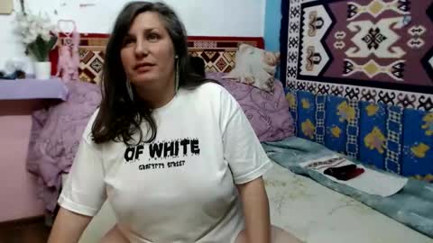 adelinemilf online show from May 27, 2026, 10:01 am