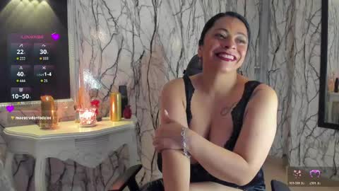 adelinemoretti online show from April 23, 2026, 3:47 pm