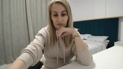 Adellyn online show from May 1, 2026, 6:12 pm
