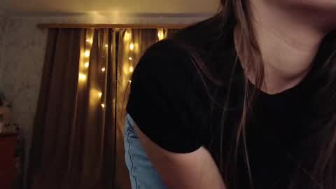 AdelMaud online show from March 7, 2025, 5:06 pm