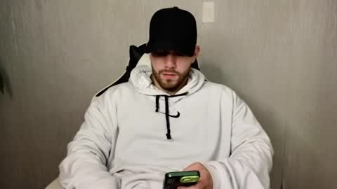 Ades online show from October 18, 2025, 11:33 am