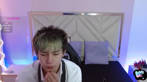  Hades  online show from September 17, 2025, 12:51 pm
