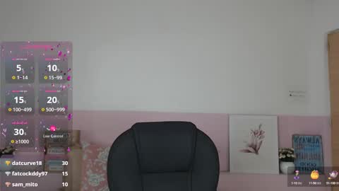 Snapshot of adhara_cortez chatting on January 16, 2025, 11:59 pm Adhara Cortez  online show from January 16, 2025, 11:59 pm