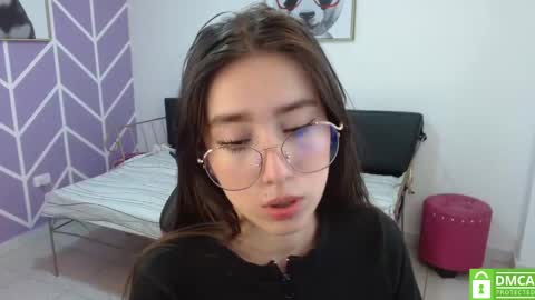 Snapshot of adhara_kitten chatting on October 5, 2025, 1:09 pm Adhara online show from October 5, 2025, 1:09 pm